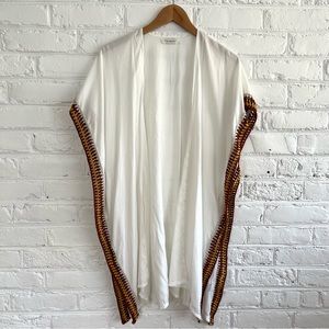 NWOT Francesca’s Collections Ivory Kimono